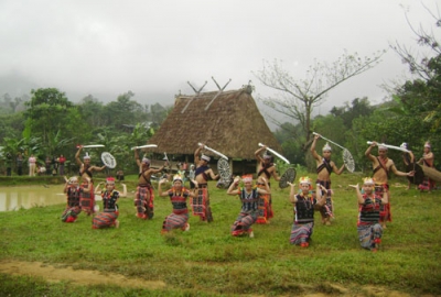 Làng khu du lịch sinh thái Nam Giang